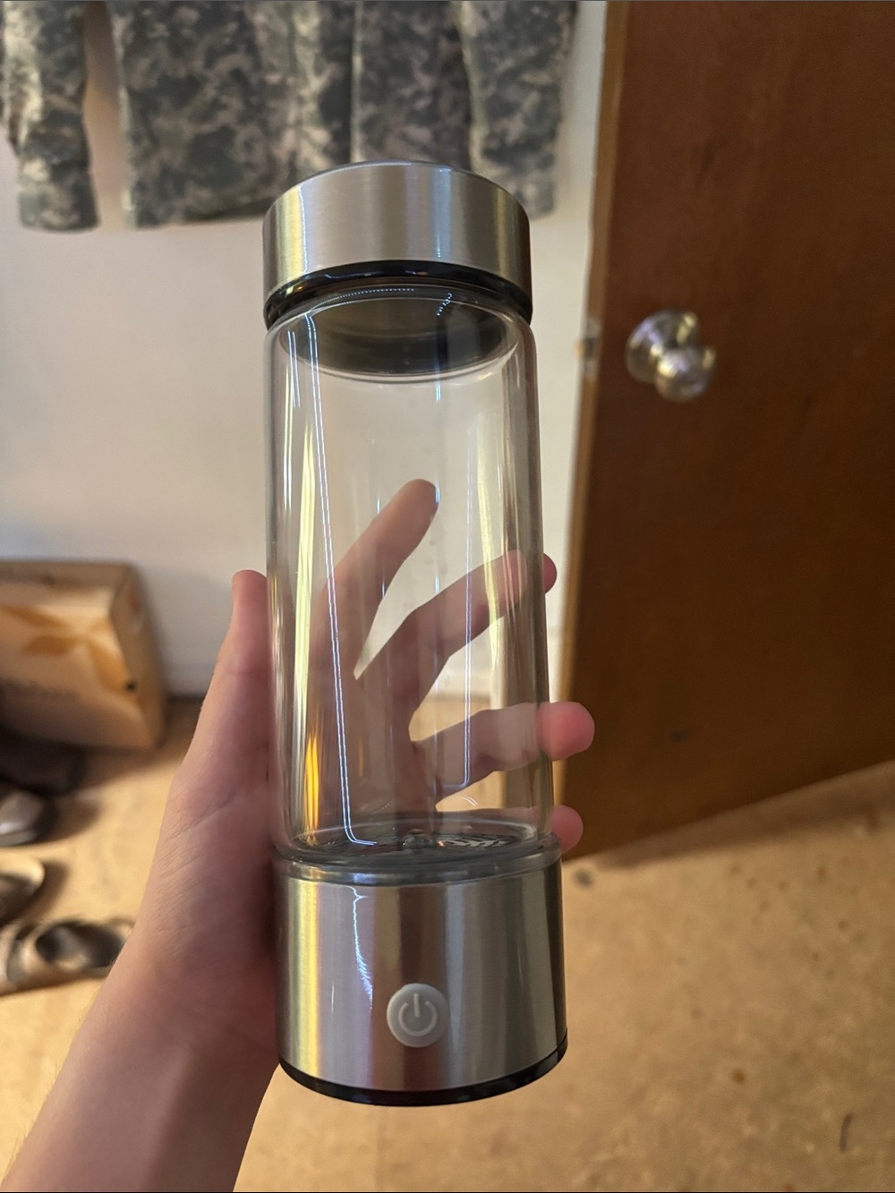 Hydrogen Electric Glass Water Bottle with Stainless Steel Accents - Clear